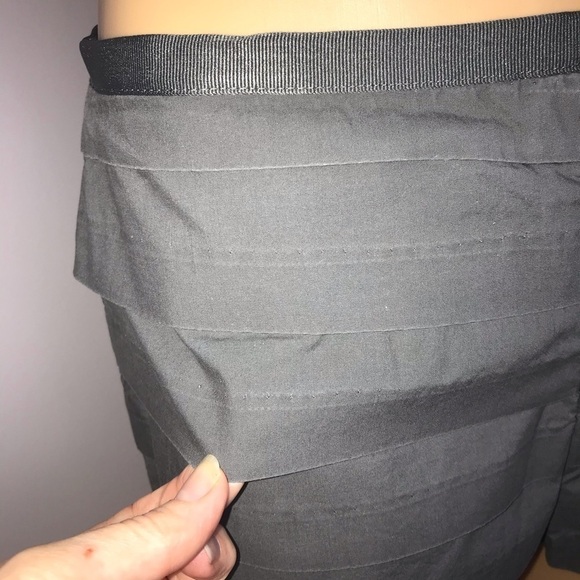 J. Crew Gray Ruffle Dress Shorts – Size 0 - Picture 2 of 7